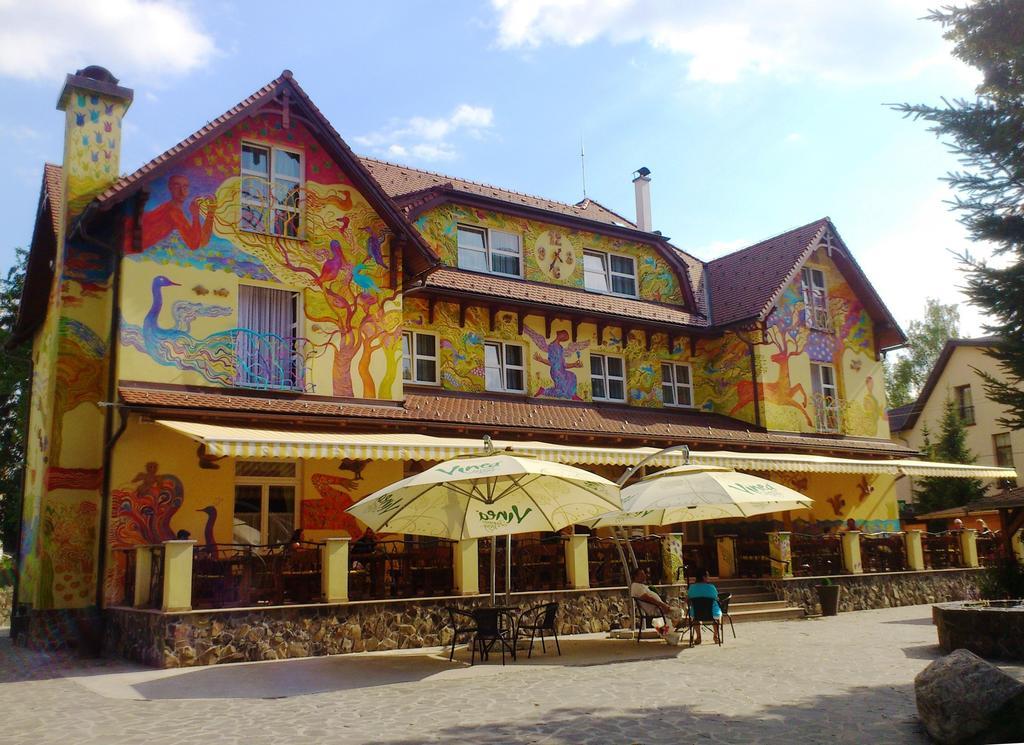 Hotel Encian Rajecké Teplice Exterior foto